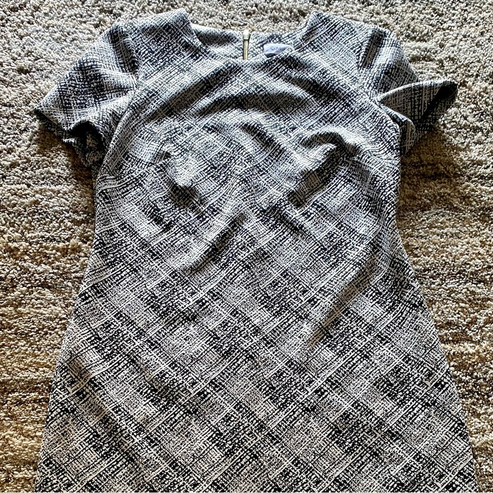 Calvin Klein Black and White Asymmetrical Women’s Dress (c2)
